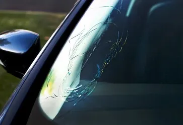 Auto Windscreen Crack Repairing