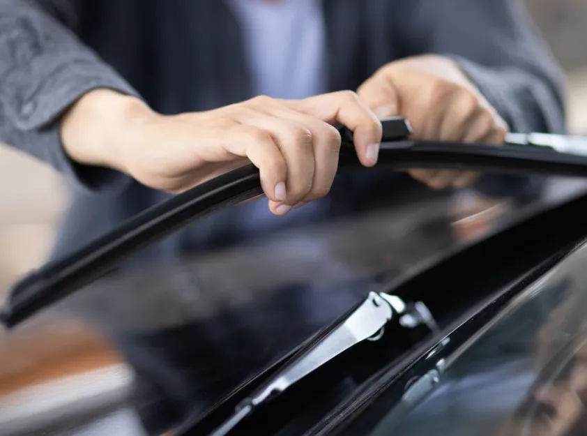 Replacing Old Wiper Blades with New ONe