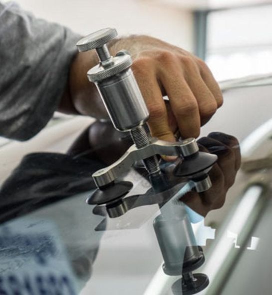 Windscreen Repair & Replacement Services in UAE